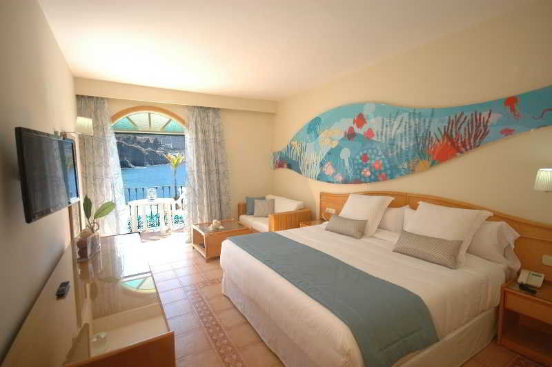 Apartamentos Livvo Puerto De Mogan Exterior photo